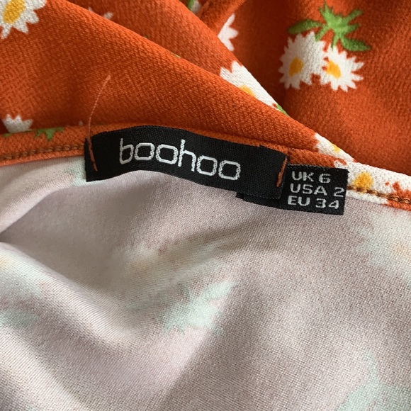 BOOHOO | Orange daisy print figure hugging maxi dress - Picture 7 of 10